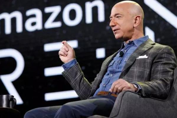 Bật mí bí quyết làm giàu của ông trùm tỉ phú doanh nhân người Mỹ Jeff Bezos