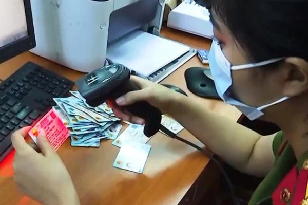 CCCD gắn chíp điện tử có thể thay thế sổ hộ khẩu không?