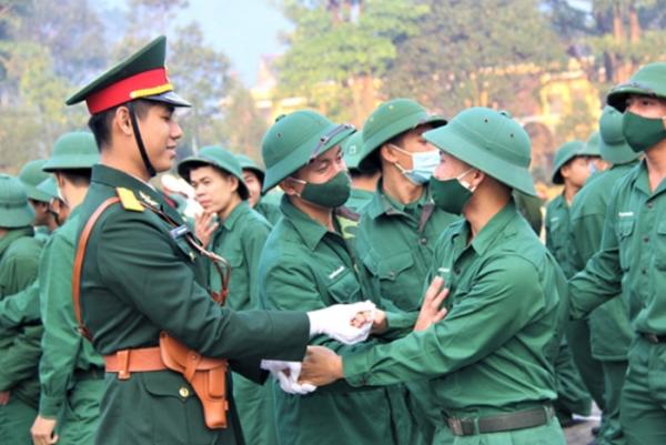 Công dân đi nhập ngũ được hưởng các quyền lợi gì từ nhà nước?