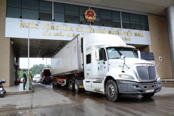 Cửa khẩu vắng vẻ trong ngày đầu hoạt động trở lại