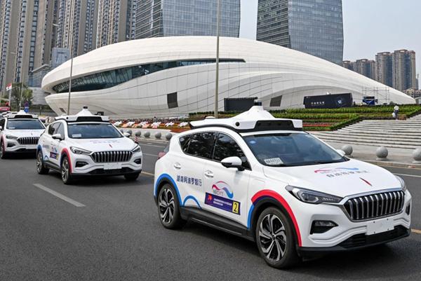 Taxi không người lái ra mắt tại Trung Quốc