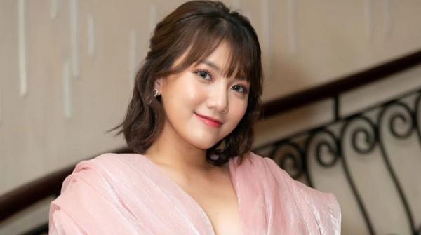 Tiểu sử Emma Nhất Khanh: Giọng hát vàng, vũ đạo đỉnh cao