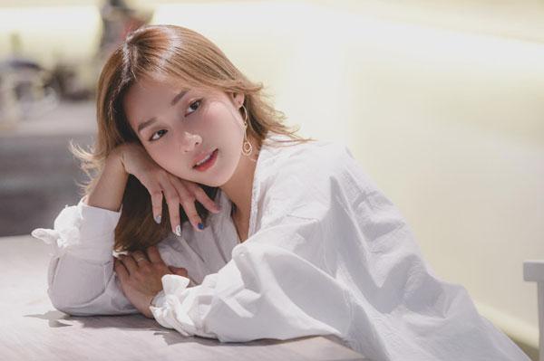 Tiểu sử Khả Ngân: Từ hot girl đến nữ diễn viên triệu view