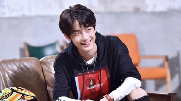 Tiểu sử Trần Hạc Nhất: Chàng hot boy gây sốt CĐM xứ Trung