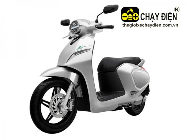XE MÁY ĐIỆN VINFAST KLARA S TRẮNG