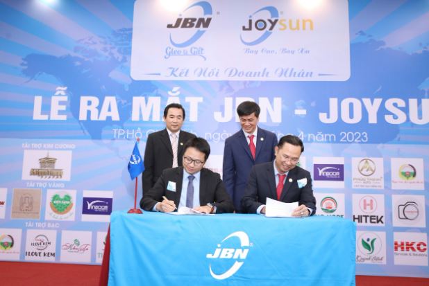 Sự kiện đã chứng kiến được ký kết của JBN và Công ty Luật TNHH SureLaw