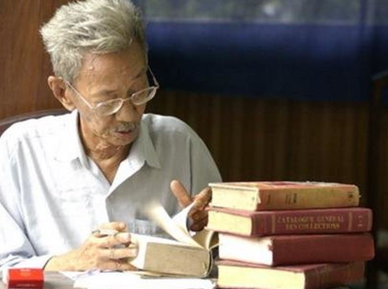 Sơn Nam là nhà văn nổi tiếng có nhiều sáng tác viết về Nam Bộ