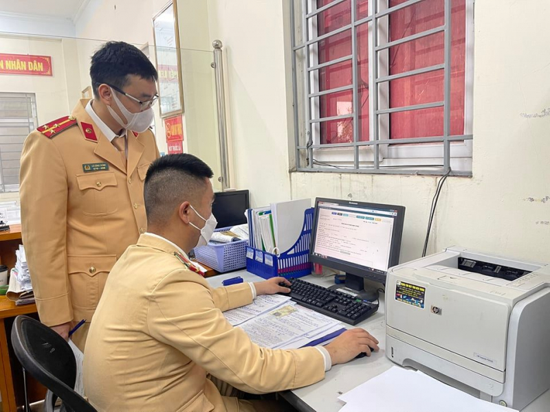 Tỉnh Vĩnh Long có thủ tục đăng ký xe máy và xe ô tô bao gồm hồ sơ và các giấy tờ có liên quan
