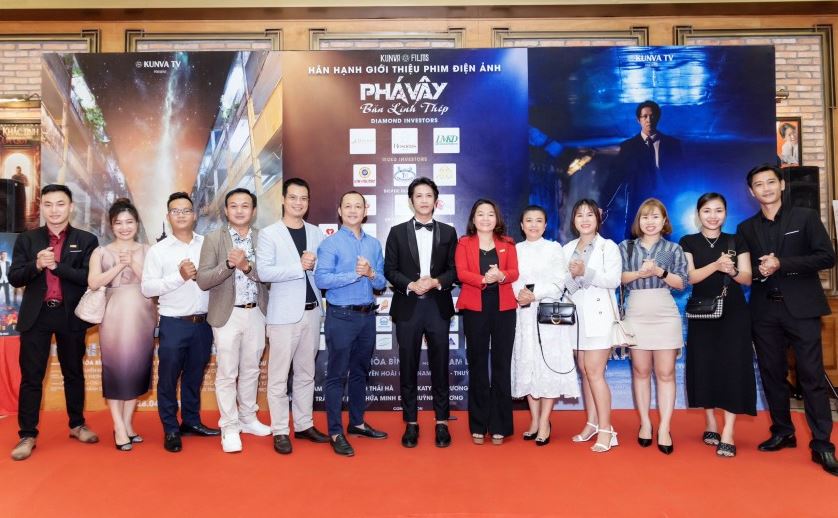 Khách mời cùng nhau check in những bức hình đẹp để lưu giữ kỷ niệm đáng nhớ