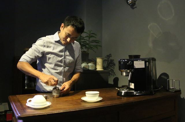Cà phê ngon chính là cà phê được pha từ bột cà phê rang xay nguyên chất