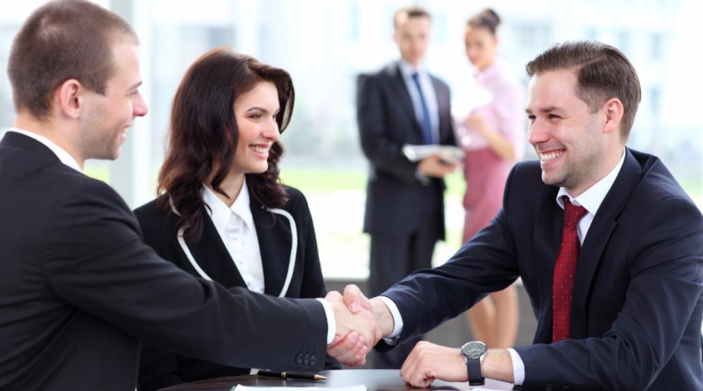 Thông tin và quan hệ chính là những mối quan hệ đáng giá nhất trong kinh doanh