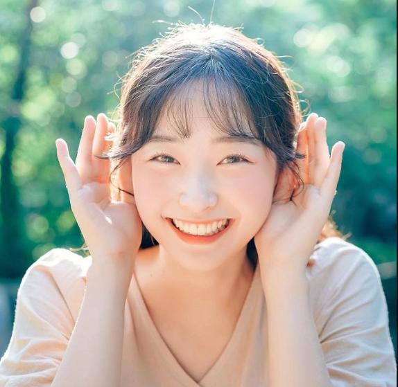 Hãy luôn học cách nở nụ cười thật tươi khi đối diện với khó khăn thử thách