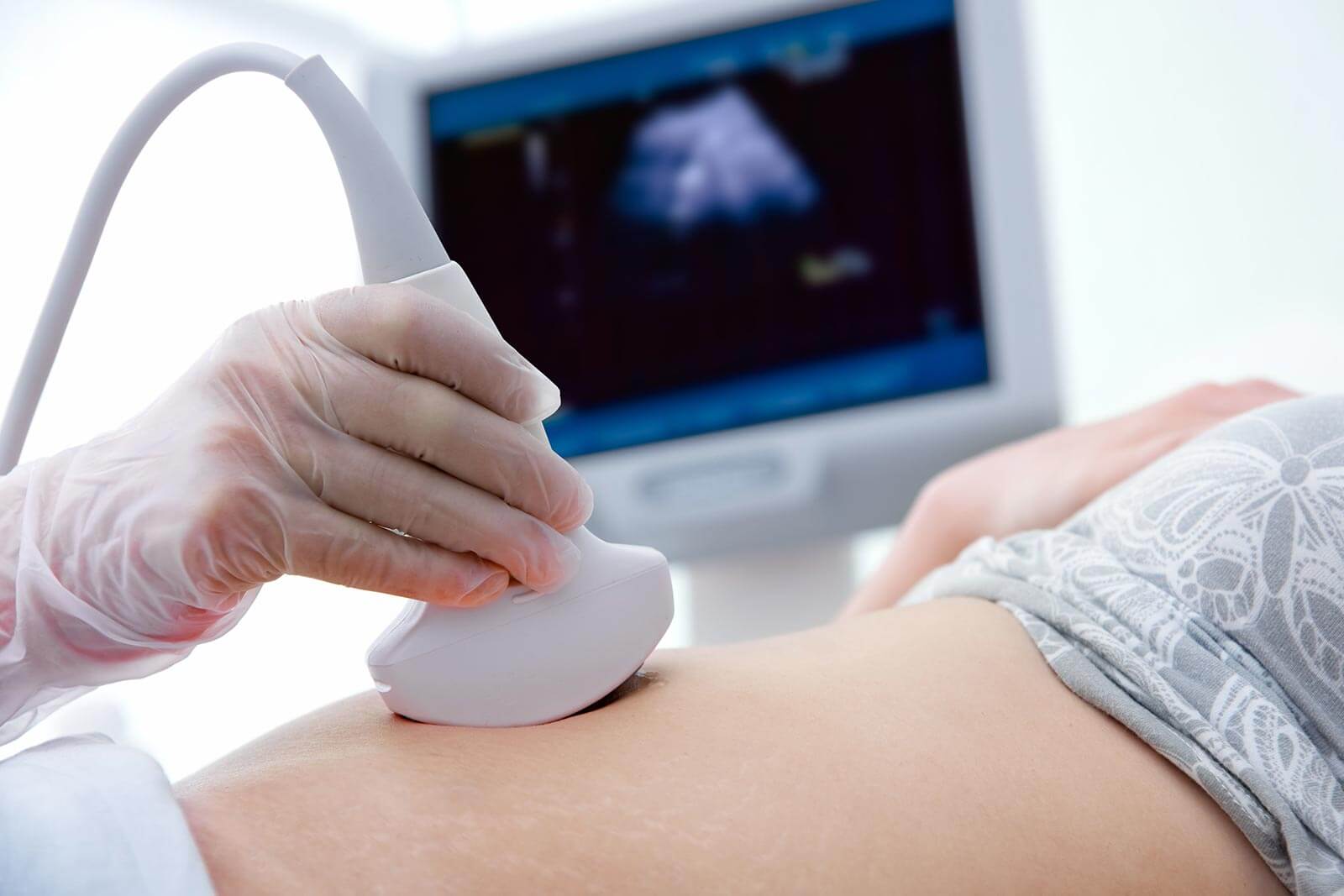 Xét nghiệm và siêu âm giúp các bác sĩ dễ dàng đưa ra phác đồ điều trị