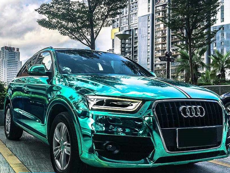 Decal đổi màu hay còn gọi là decal trùm xe