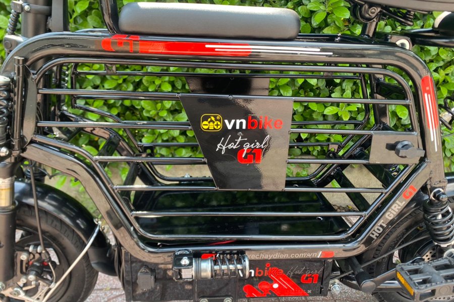 Phần cốp xe rộng rãi giúp chở được thú cưng hoặc chở vật dụng