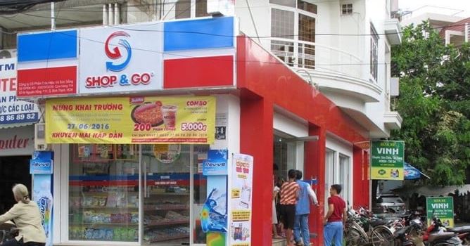 Bãi đỗ xe là yếu tố quan trọng khi thuê mặt bằng kinh doanh, nó còn quyết định đến cả công suất bán hàng tại cửa hàng