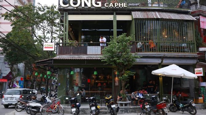 Có mặt bằng kinh doanh thuận lợi sẽ giúp cho cửa hàng cửa bạn sẽ dễ dàng thu hút sự chú ý của khách và tăng lợi thế cạnh tranh