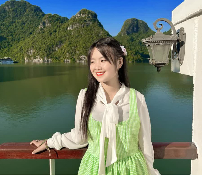 Mùa Thị Dua ngày càng trở nên xinh đẹp, đáng iu hơn khi bắt đầu xuống phố sống