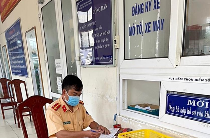 Tỉnh Bình Thuận có thủ tục đăng ký xe ô tô và xe máy bao gồm hồ sơ và giấy tờ có liên quan