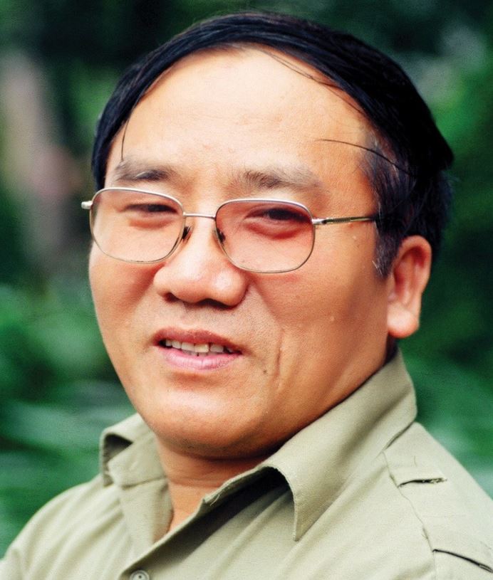 Trần Đăng Khoa đã gia nhập ngũ và phục vụ chiến đấu tại quân số Tiểu đoàn 691 Trung đoàn 2 Quân tăng cường Hải Hưng