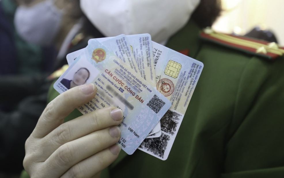 CMND/CCCD chính là điều kiện đầu tiên bạn phải có để vay vốn ngân hàng