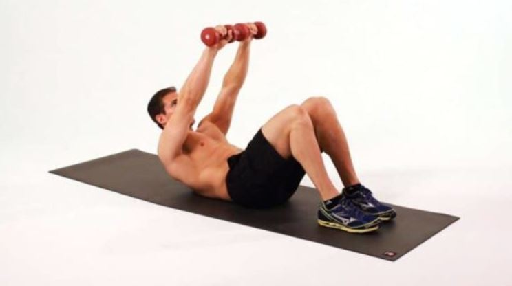 Thực hiện động tác Long-Arm Crunch 12 lần/1 lần tập