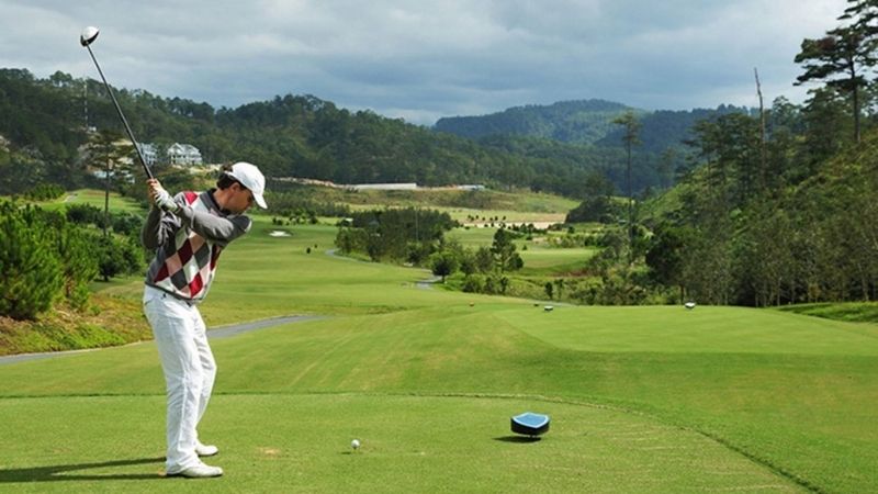 Hiện nay, diện tích của sân golf 18 lỗ trung bình từ 55 - 70ha
