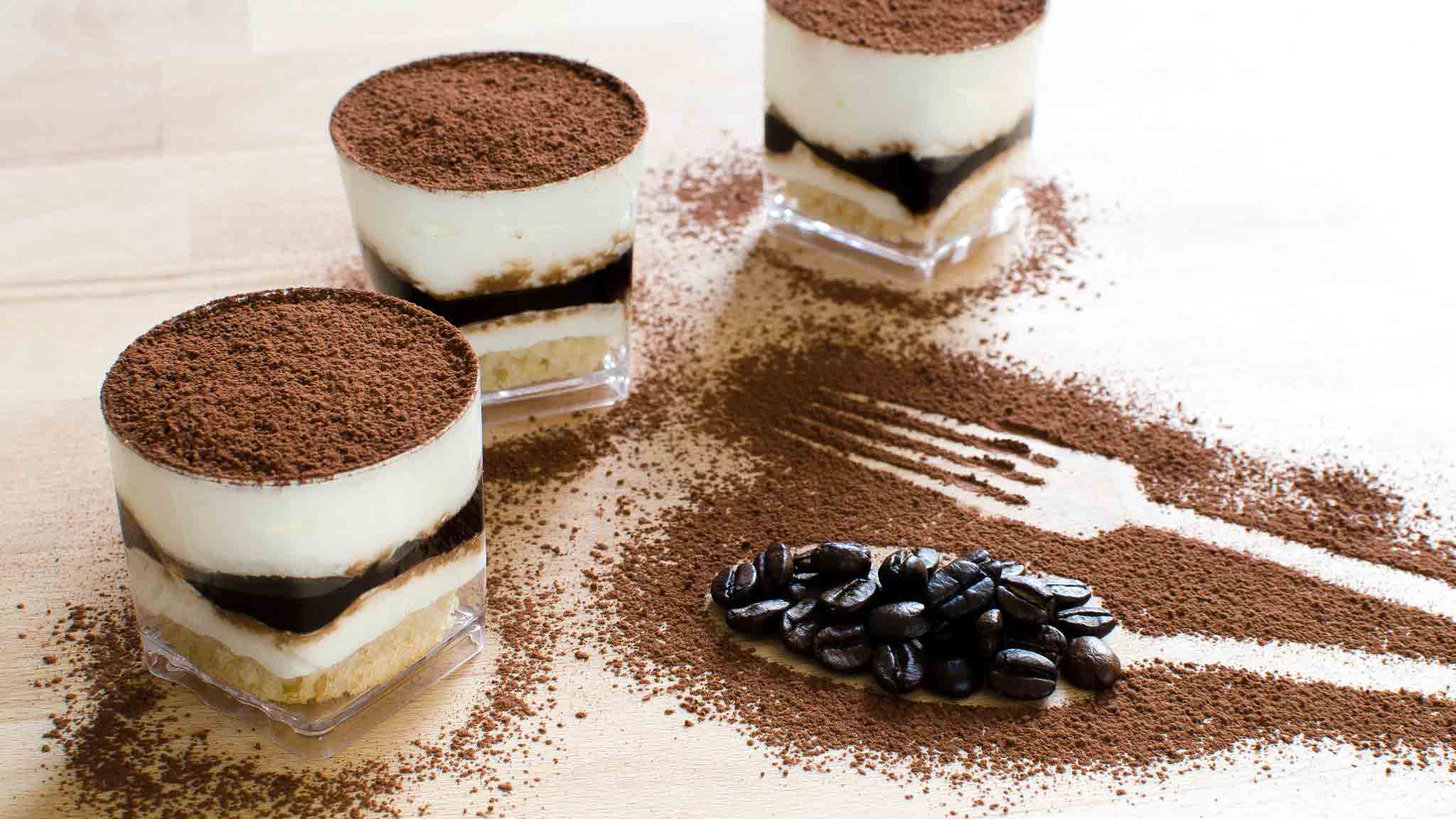 Tiramisu tượng trưng cho một tình yêu đôi lứa tự do, phóng khoáng và cũng rất mãnh liệt