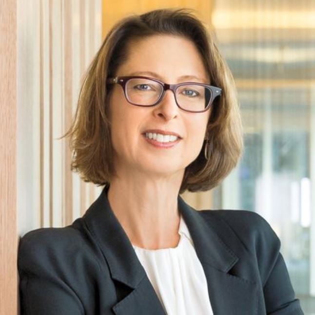 Chân dung nữ tướng Abigail Johnson