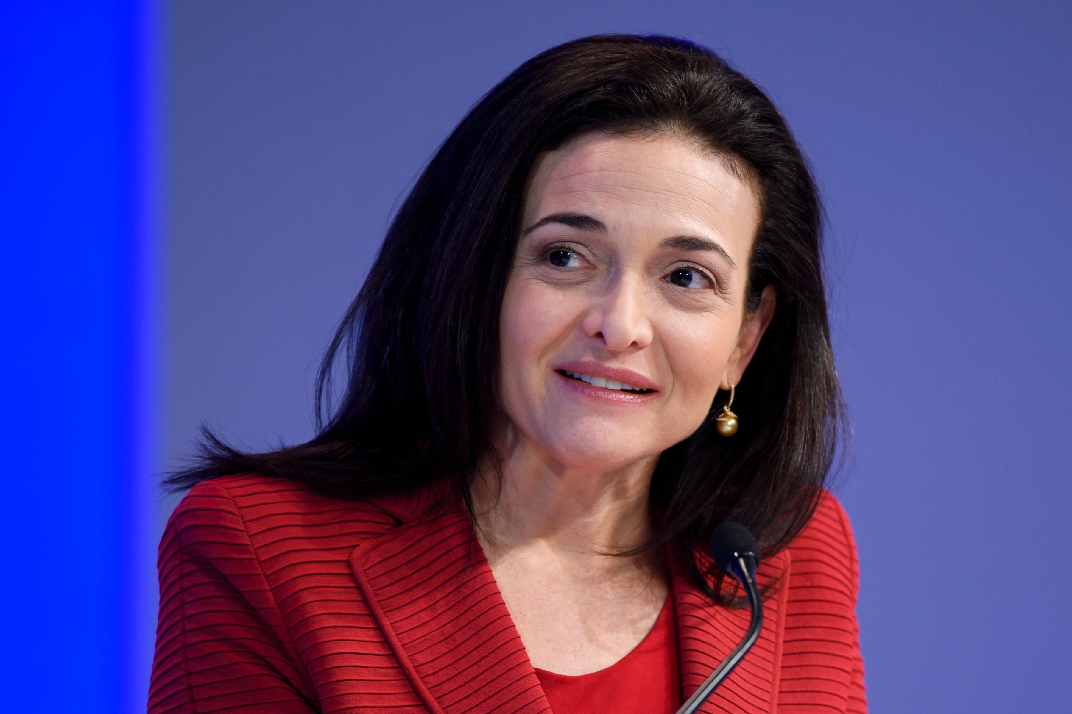 Khi còn đi học, Sheryl Sandberg luôn là ngôi sao sáng của trường