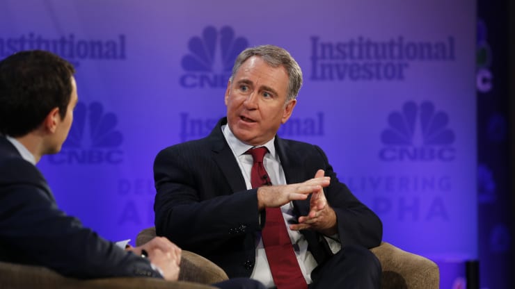 Griffin lọt vào danh sách Forbes, là một trong những tỷ phú tự thân trẻ nhất nước Mỹ