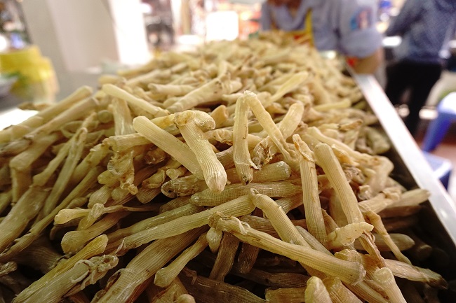 Trước khi mua, nên tìm hiểu kỹ và chọn nơi uy tín tránh tình trạng mua phải sá sùng kém chất lượng