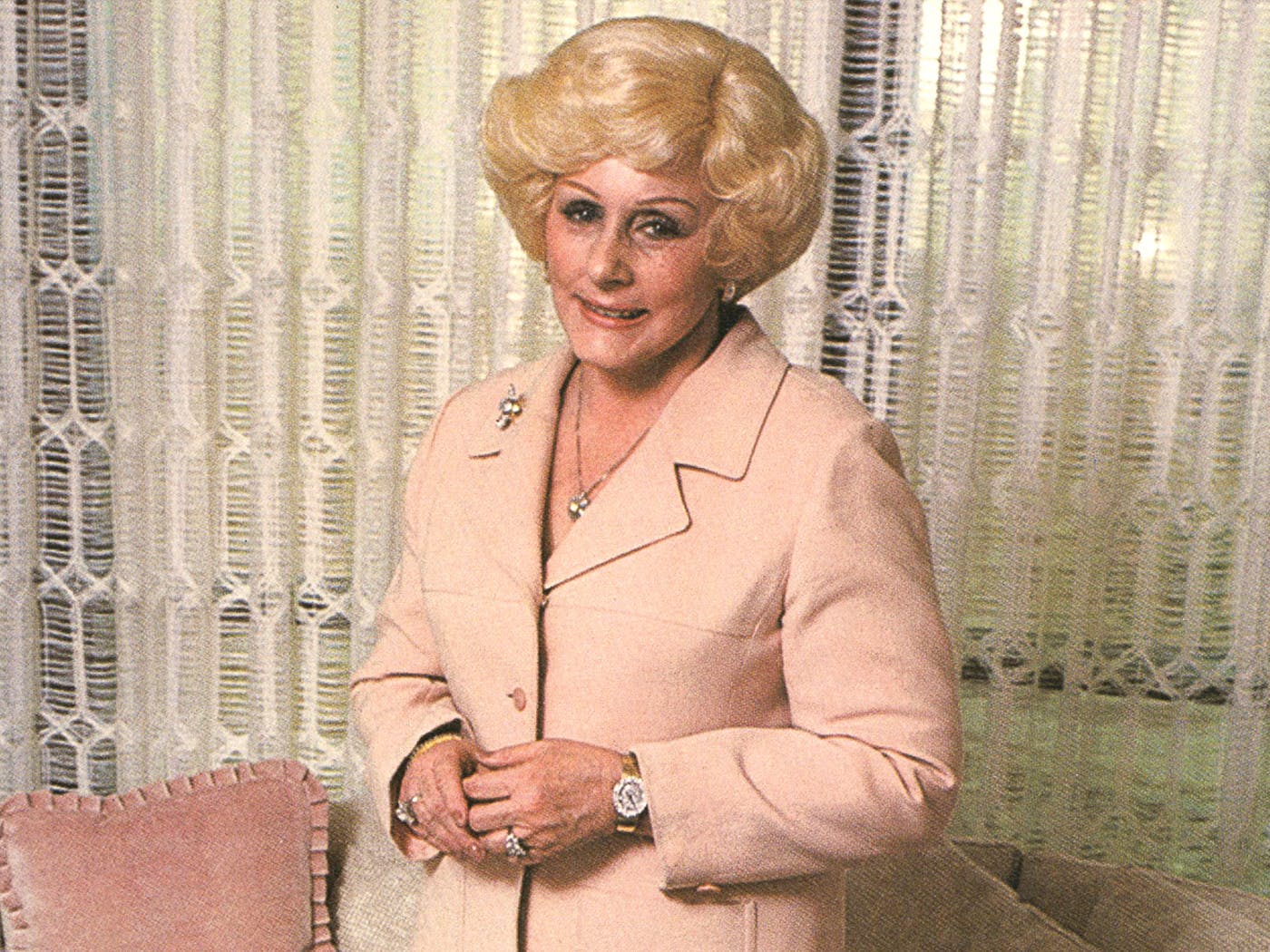Chân dung nữ doanh nhân Mary Kay Ash