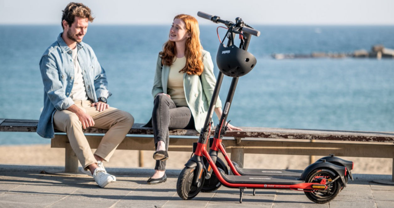XE ĐIỆN MINI SEGWAY NINEBOT KICKSCOOTER D38U ĐỎ ĐEN