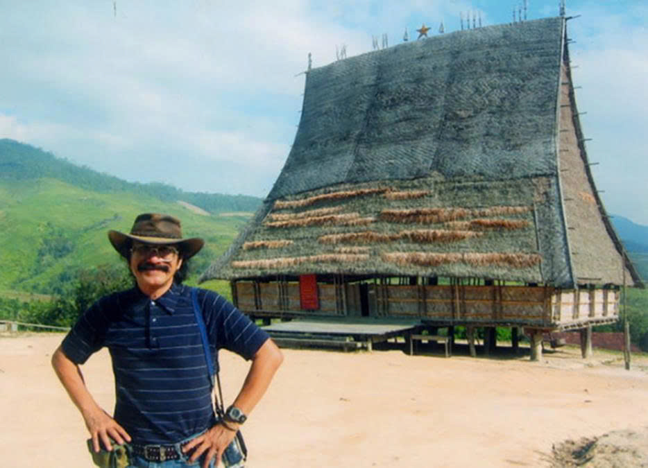 Tiểu sử nhạc sĩ Nguyễn Cường xuất hiện trước công chúng với một phong cách rất Tây Nguyên