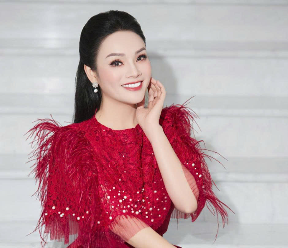 Tiểu sử ca sĩ Tân Nhàn sống mãi với ca khúc “Tình ta biển bạc đồng xanh” Tiểu sử ca sĩ Tân Nhàn sống mãi với ca khúc “Tình ta biển bạc đồng xanh”