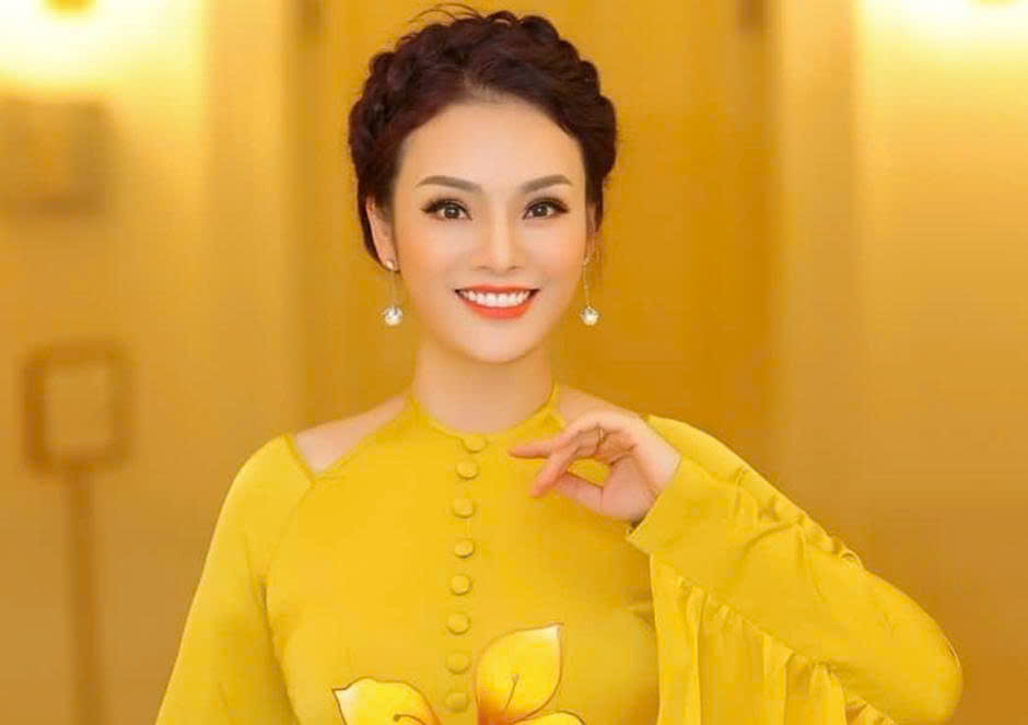 Tiểu sử ca sĩ Tân Nhàn - Quán quân Sao Mai 2005 dòng nhạc dân gian Tiểu sử ca sĩ Tân Nhàn - Quán quân Sao Mai 2005 dòng nhạc dân gian