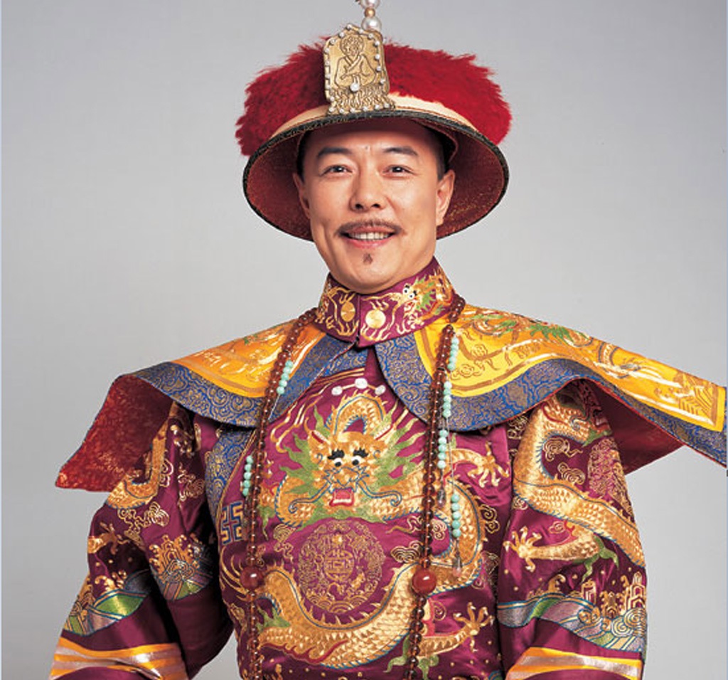 Tiểu sử Trương Thiết Lâm từng đóng vai Càn Long huyền thoại của "Hoàn Châu Cách Cách" Tiểu sử Trương Thiết Lâm từng đóng vai Càn Long huyền thoại của "Hoàn Châu Cách Cách"