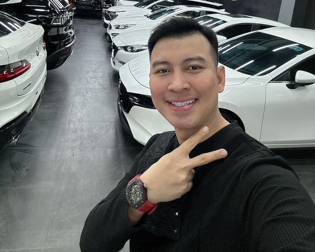 Tiểu sử Thái Hòa 88 xuất hiện cùng con trai Minh Khôi gây sốt TikTok năm 2023 Tiểu sử Thái Hòa 88 xuất hiện cùng con trai Minh Khôi gây sốt TikTok năm 2023