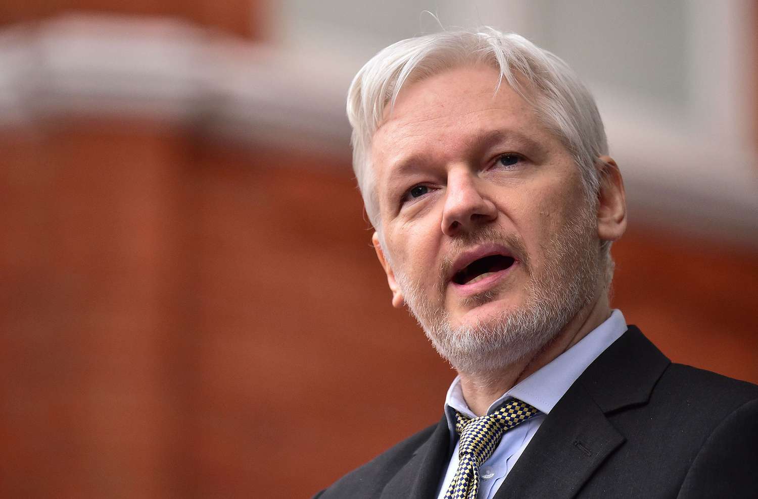 Tiểu sử Julian Assange xuất hiện trong đề xuất trao đổi tù nhân giữa Nga và Mỹ Tiểu sử Julian Assange xuất hiện trong đề xuất trao đổi tù nhân giữa Nga và Mỹ