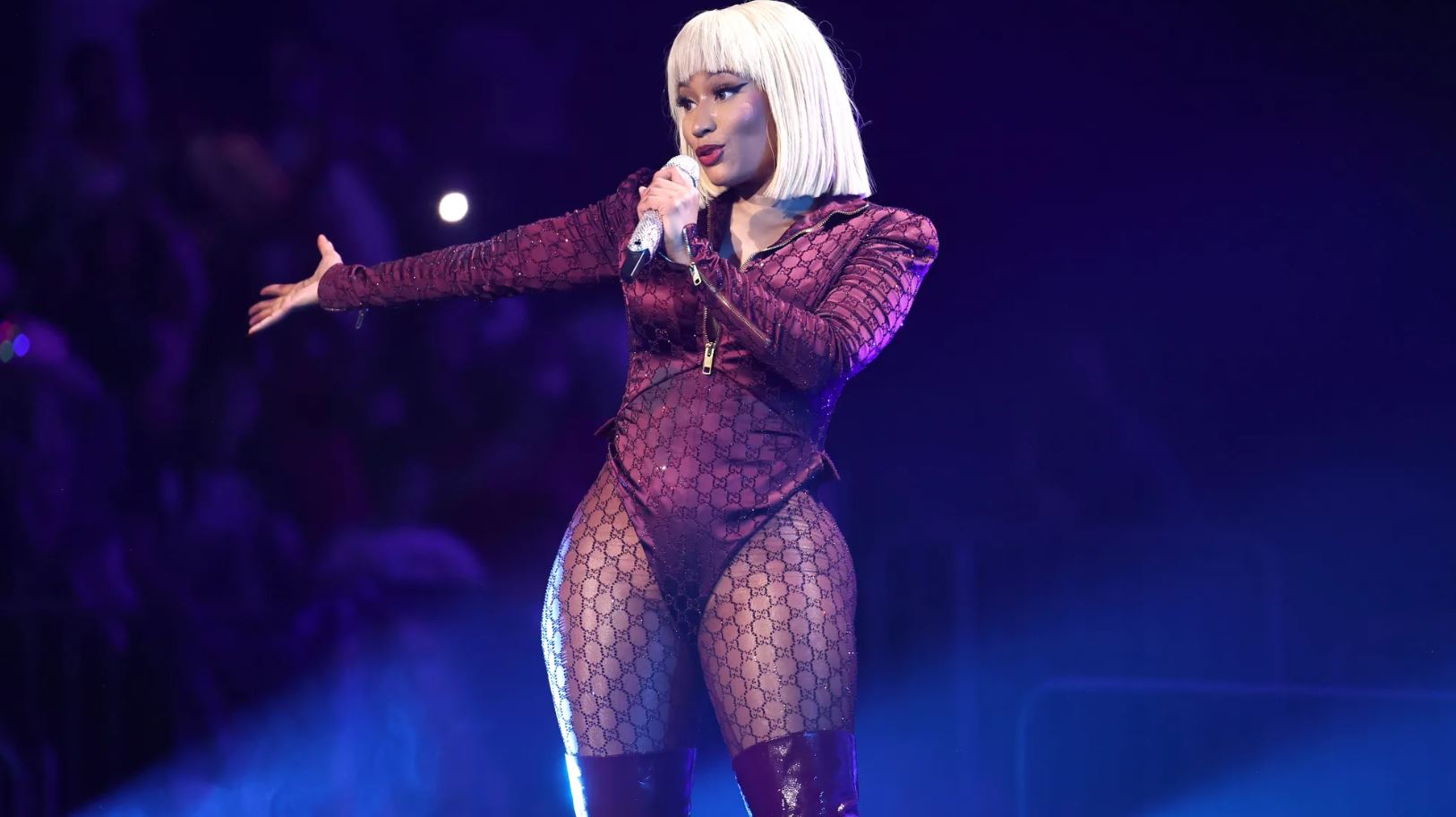 Tiểu sử Nicki Minaj sinh 8/12/ 1982 & chuyển đến New York khi mới 5 tuổi