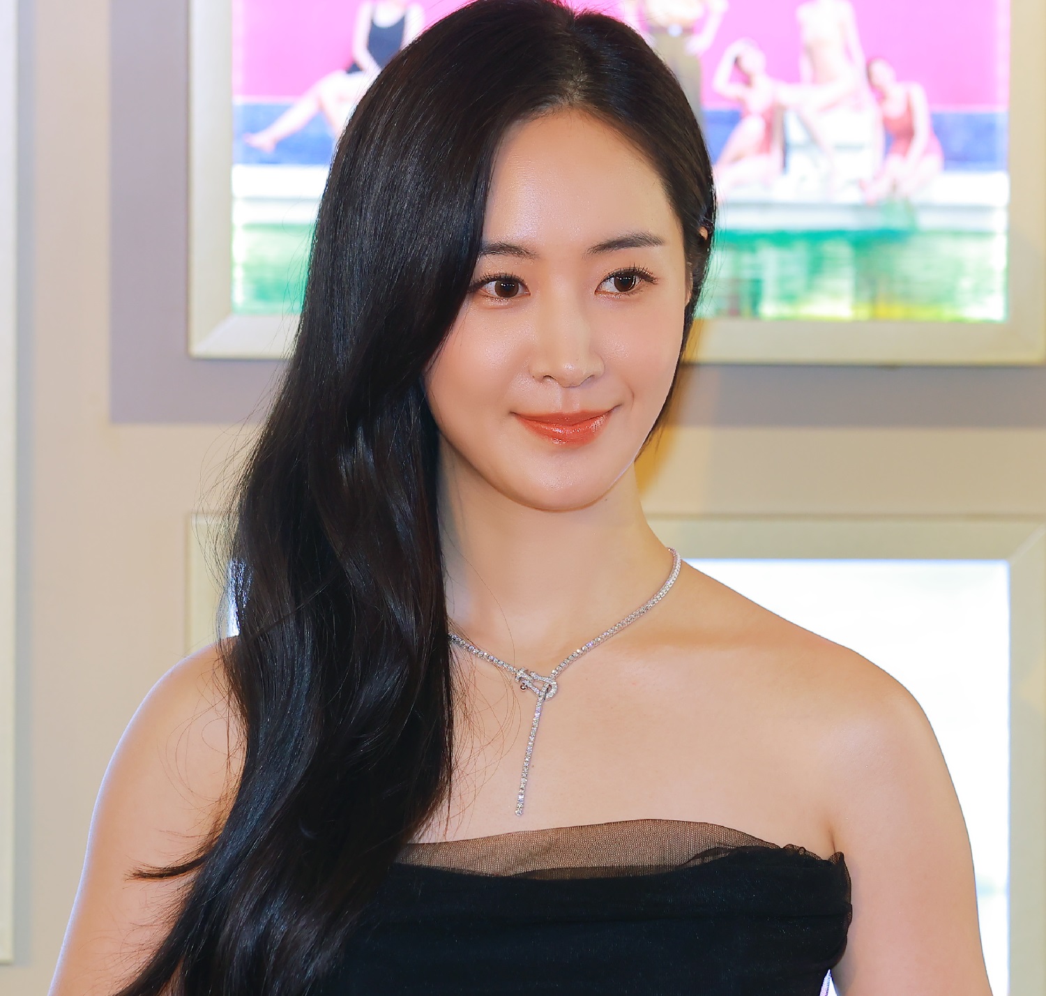 Tiểu sử Kwon Yu Ri ghi dấu trong diễn xuất với Fashion King năm 2012 và Defendant năm 2017