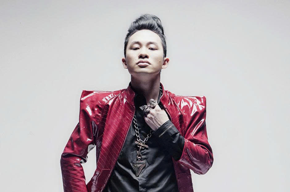 Tiểu sử ca sĩ Tùng Dương được khán giả biết dến như là một nghệ sĩ tìm tòi