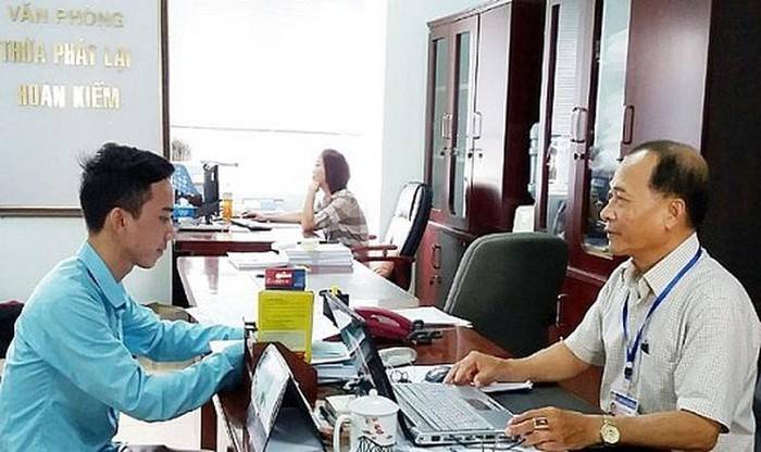 Văn phòng Thừa phát lại có 4 chức năng chính bao gồm: Thực hiện việc tống đạt, lập vi bằng, xác minh điều kiện, tổ chức thi hành quyết định