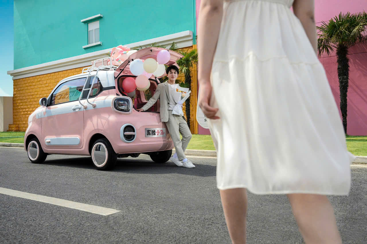 Bestune Pony Xiaoma Mini EV có bán kính quay vòng nhỏ 4,3m, dễ di chuyển trong hẻm nhỏ