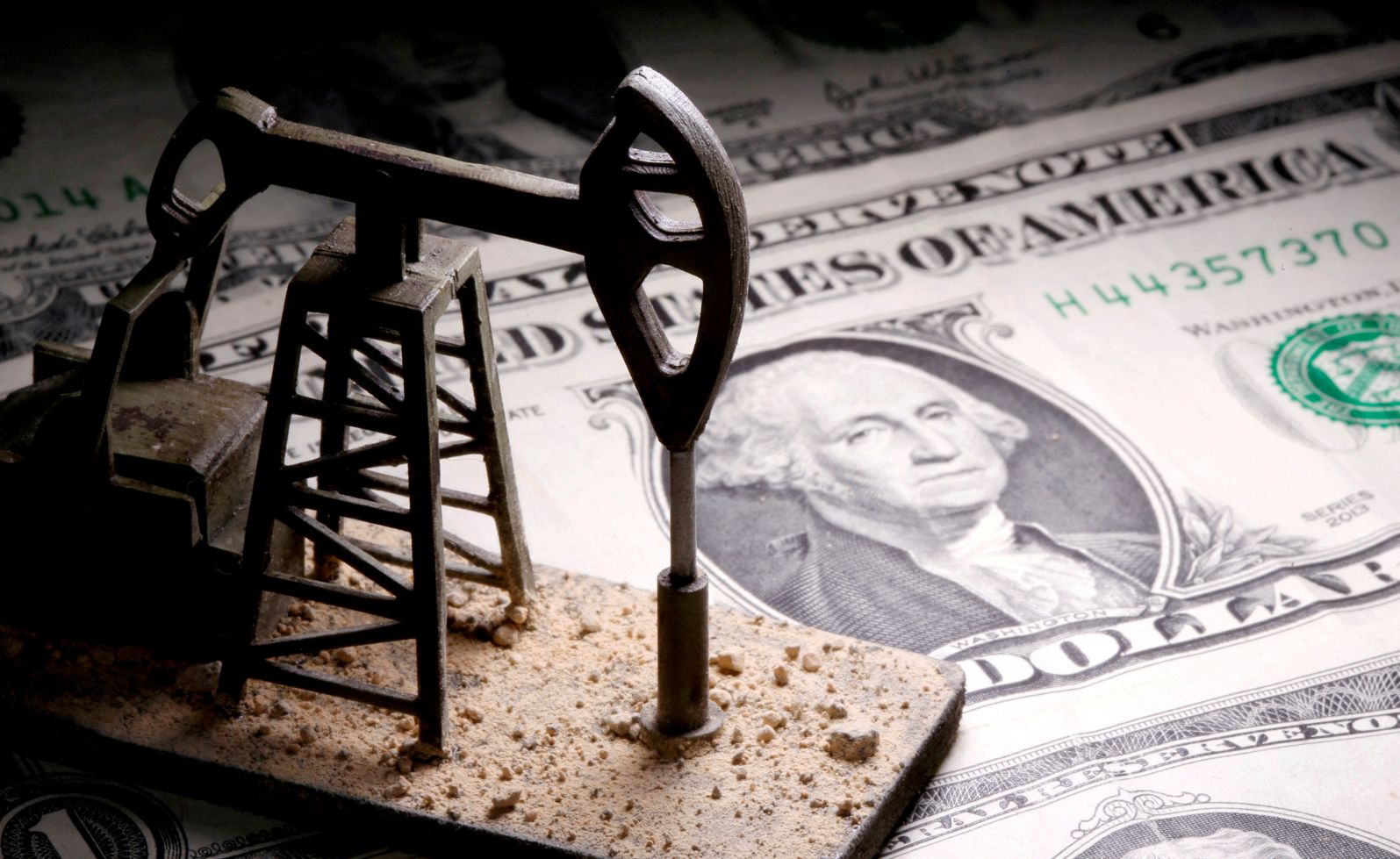 Vai trò của Petrodollar trong nền kinh tế toàn cầu