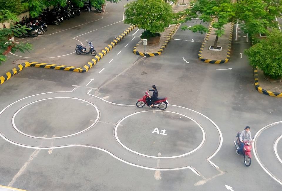 Thủ tục và mức chi phí học bằng lái xe hạng A1