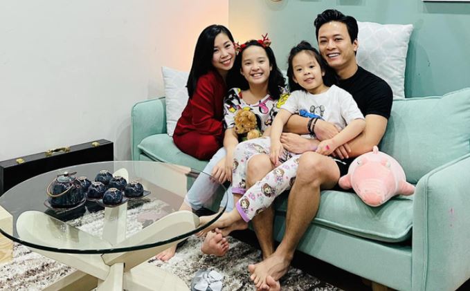 Ngoài công việc là diễn viên xuất sắc trên truyền hình, Hồng Đăng còn có một gia đình hạnh phúc đáng ngưỡng mộ