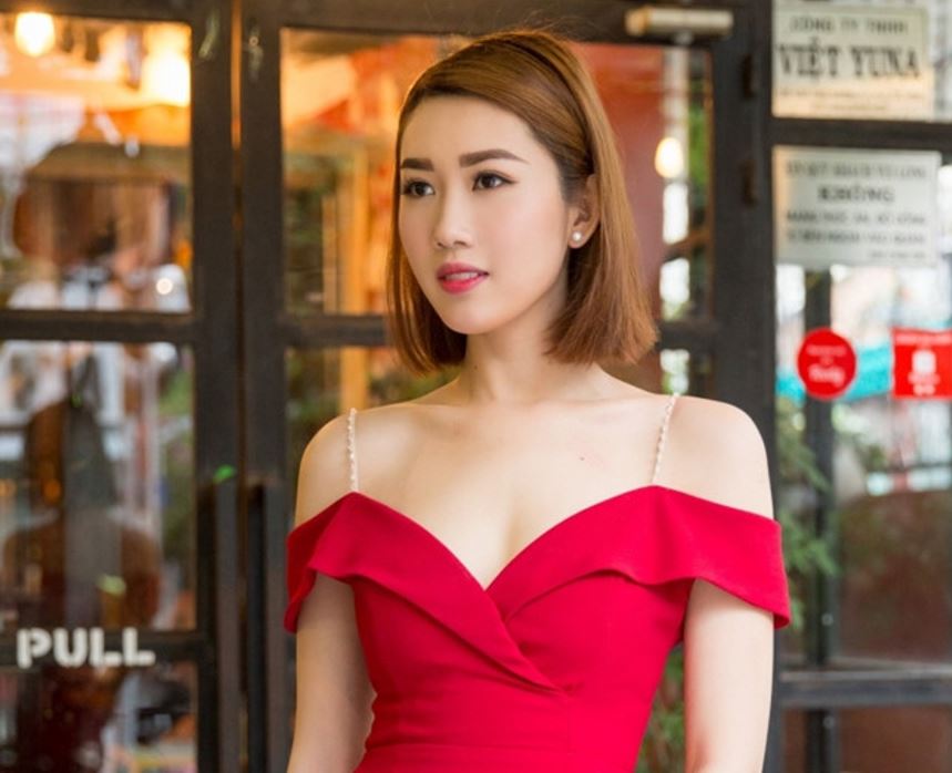 Hiện cô đang tham gia vào dự án phim Cây táo nở hoa trên truyền hình