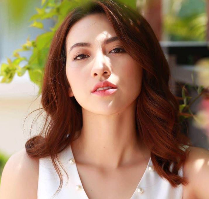 Diễn viên Đào chính thức bước chân vào con đường diễn xuất trong bộ phim sitcom Kim chi cà pháo với vai diễn An Sa